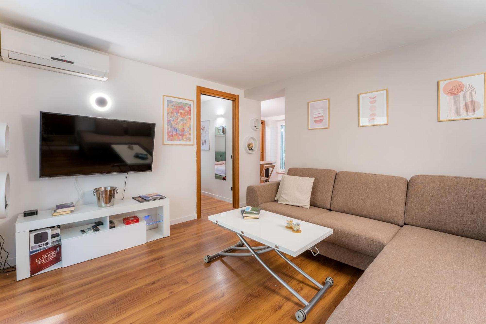 Villafranca Loft, Modern Studio Nearby The Station — Photos 3